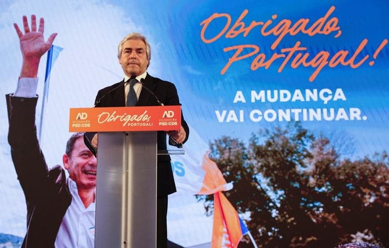 Featured image for article about Headlines