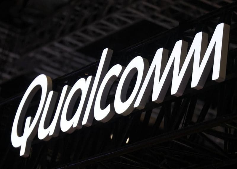Qualcomm in talks with Samsung Electronics for contract manufacturing, South Korean newspaper says