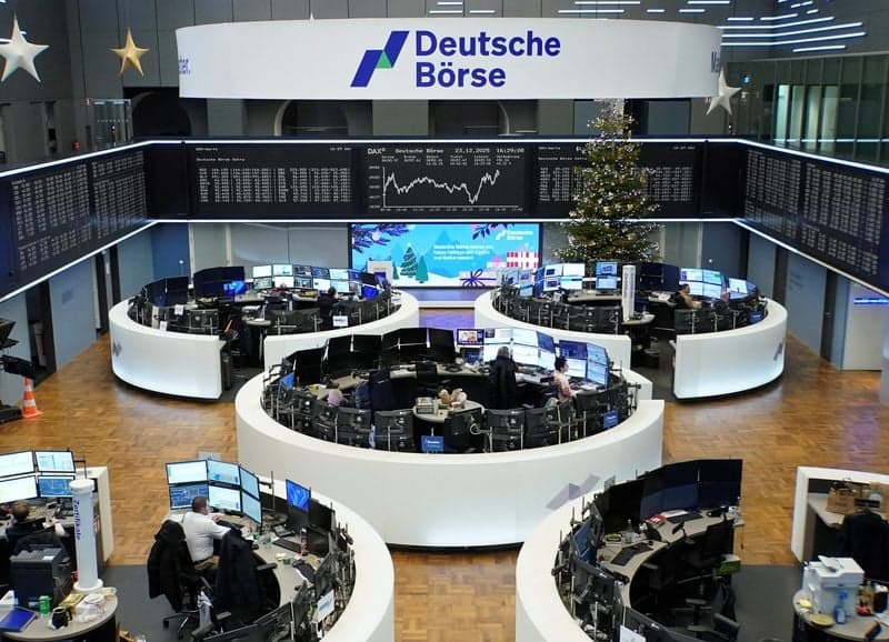 European shares flat as basic resources gains offset defence losses