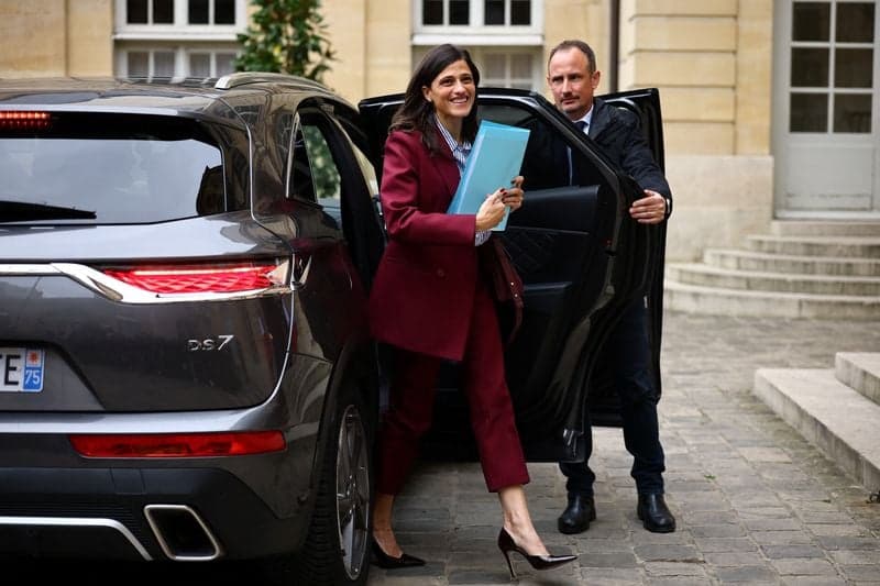 Image for France will not give up on World Bank climate goals, minister says