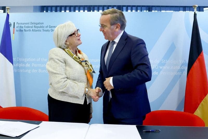 Featured image for article about Headlines