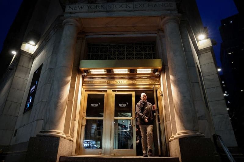 Wall Street jostles to advise on Rio-Glencore, eyes $100 million prize