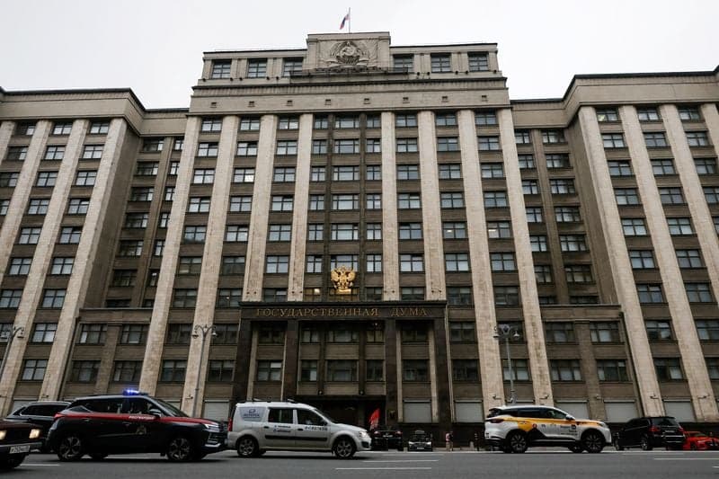 Image for Russia passes law punishing searches for 'extremist' content