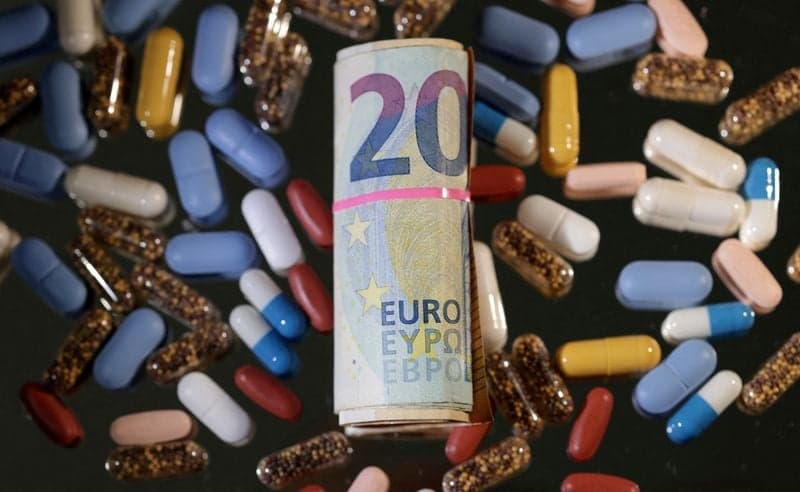 Analysis-Drugmakers brace for Europe pricing fight after Trump's US price-cut deals