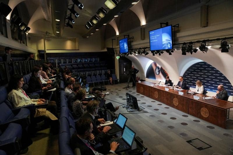 Image for More 'bumps in the road' likely as Bank of England shrinks balance sheet, official says