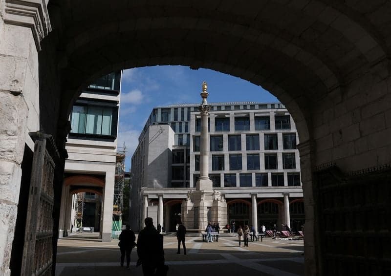 London stocks retreat from record high as investors assess US-Venezuela news