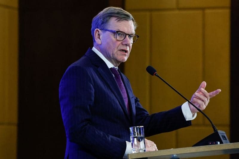 German foreign minister says he confident NATO will remain as is