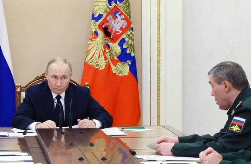 Russia's Gerasimov says Putin ordered buffer zone expansion in Ukraine's Sumy, Kharkiv in 2026
