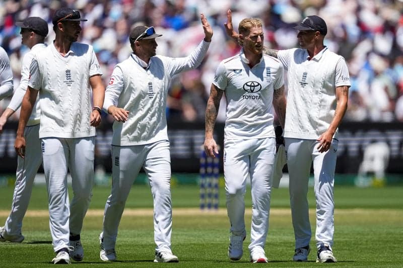 Cricket-Root hails England's bravery in Melbourne Ashes win