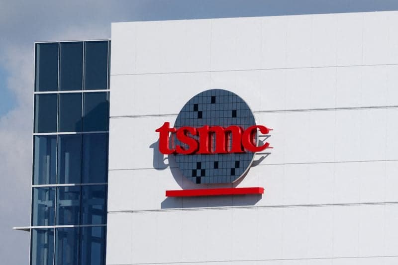 TSMC posts Q4 revenue of T$1,046.08 billion, above forecasts