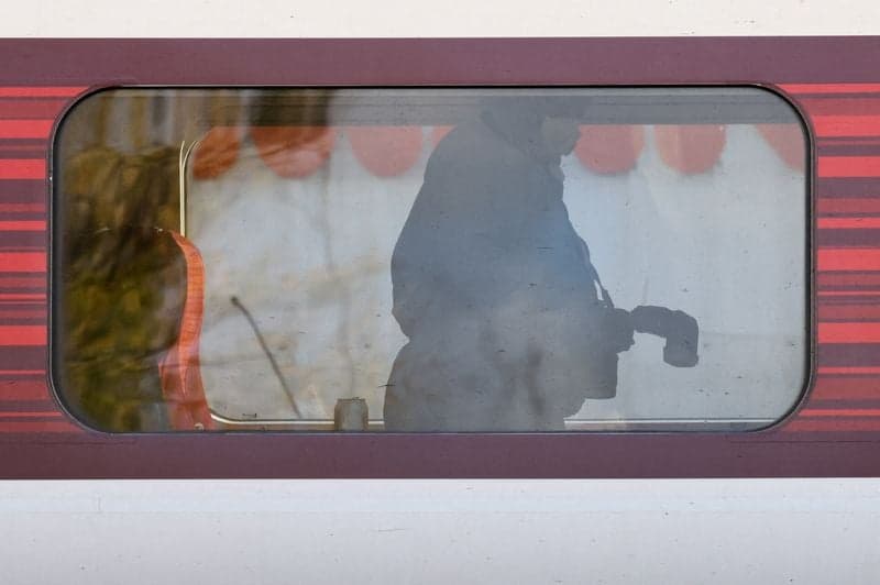 Featured image for article about Headlines