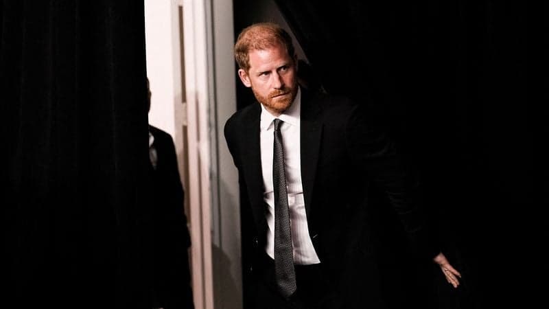 Featured image for article about Headlines