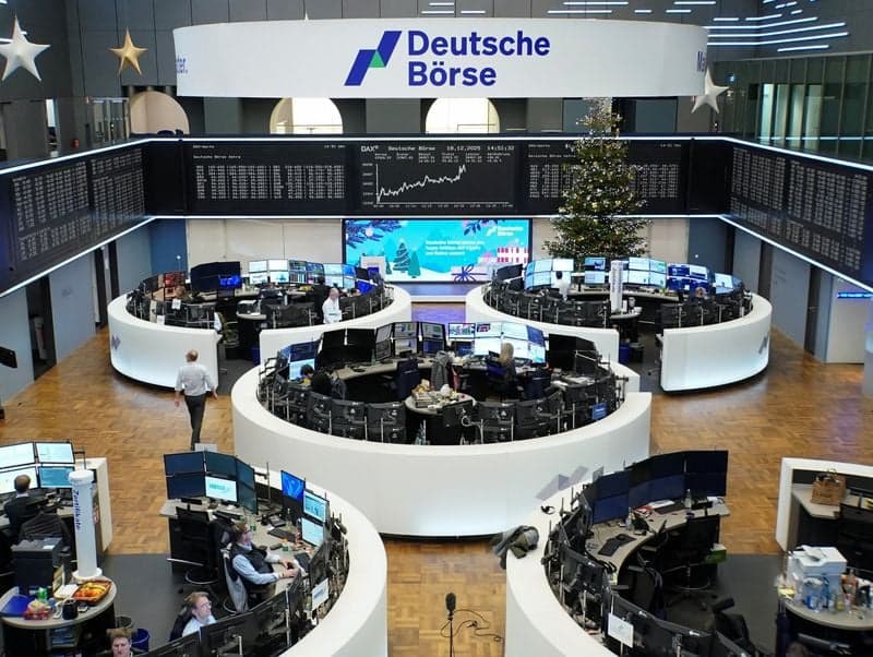 Morning Bid: The spoils of oil