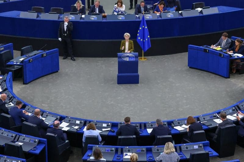 Featured image for article about Headlines