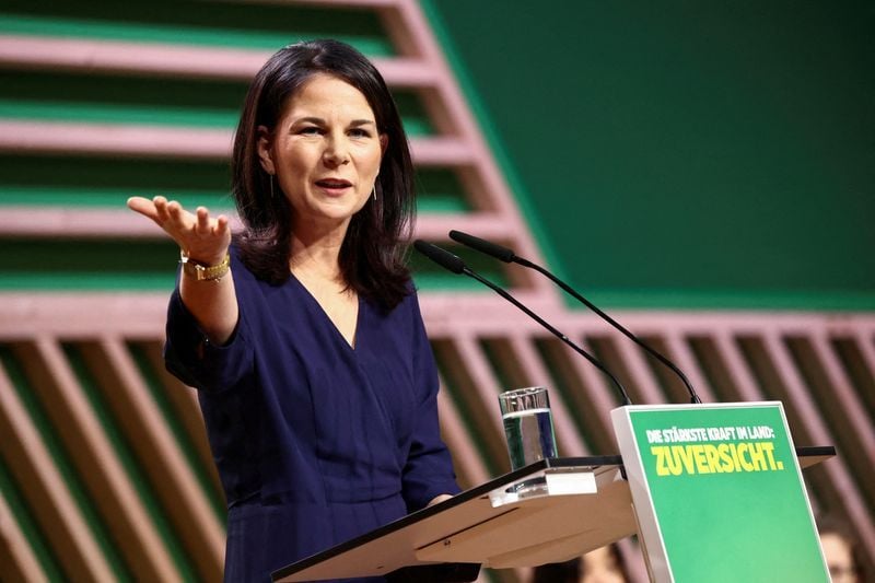 Featured image for article about Headlines