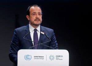 Featured image for article about Headlines