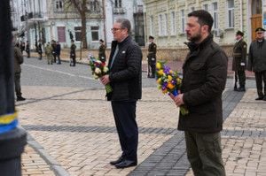 Featured image for article about Headlines