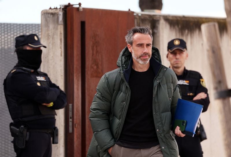 Featured image for article about Headlines