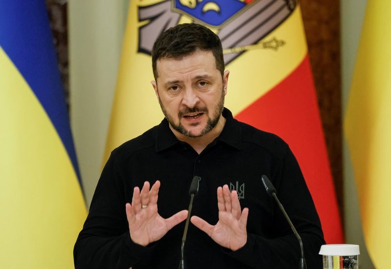 Featured image for article about Headlines