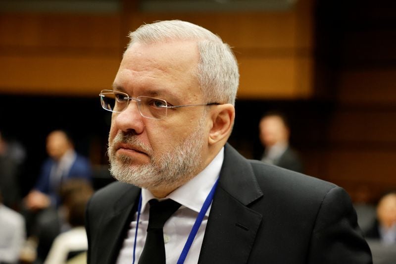 Featured image for article about Headlines