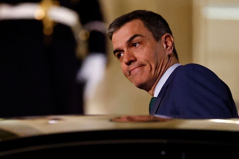 Featured image for article about Headlines