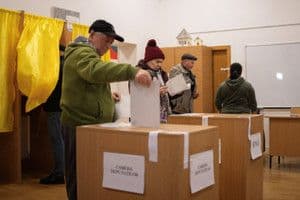 Featured image for article about Headlines