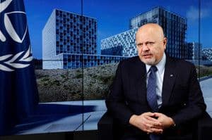 Featured image for article about Headlines