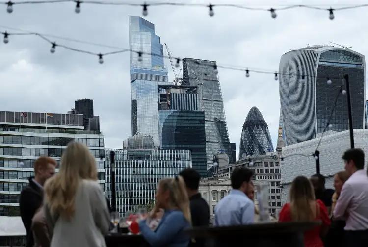 Featured image for article about Finance