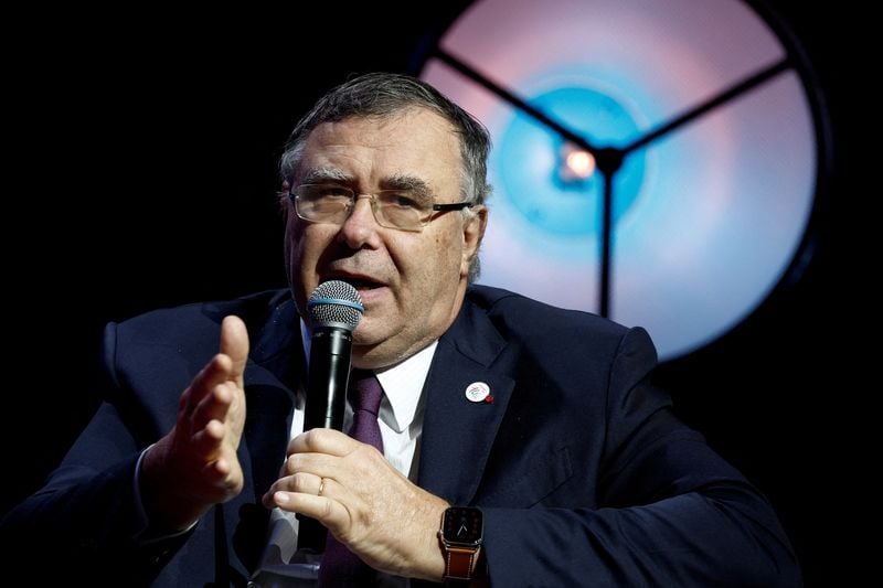 Featured image for article about Headlines