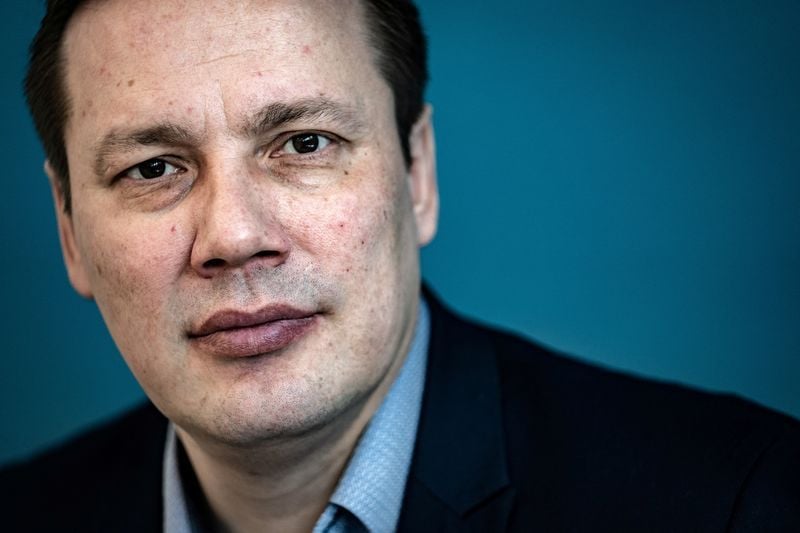 Featured image for article about Headlines