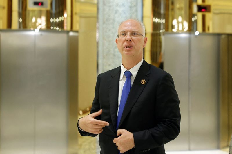 Featured image for article about Headlines