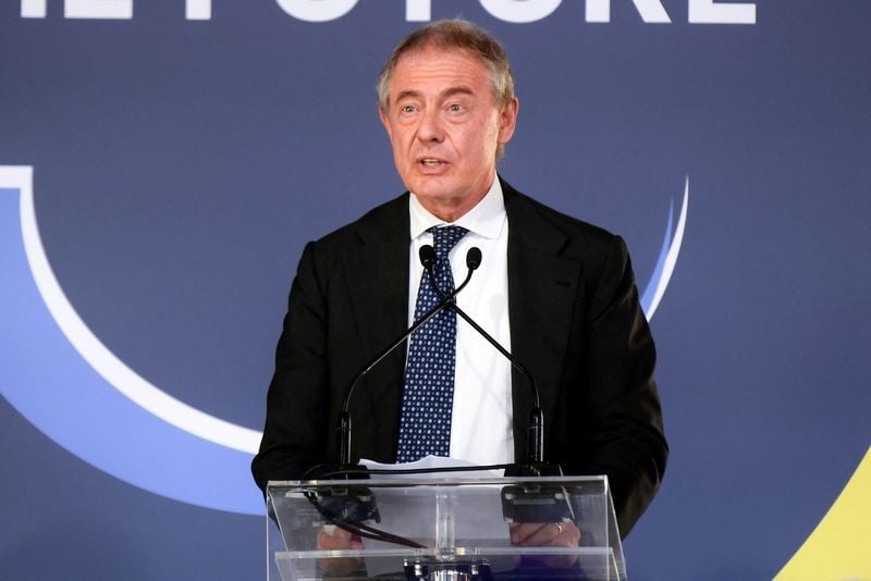 Featured image for article about Headlines