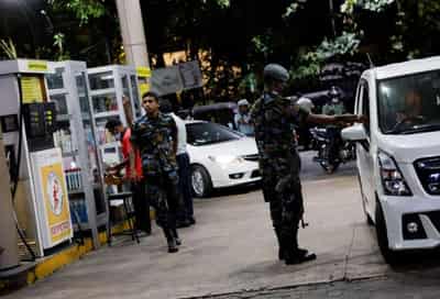 Image for Sri Lanka rushes to find fuel as shortages hit schools, workers