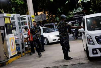 Image for Sri Lanka rushes to find fuel as shortages hit schools, workers