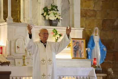 Image for Christians in Lebanon's south fear expanding war will reach their towns