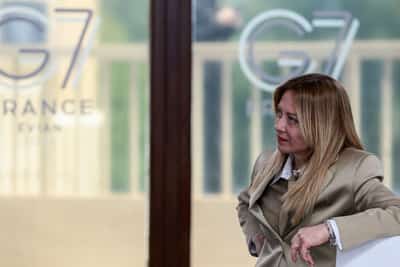 Image for Italy's Meloni tells Trump to focus on his own popularity as row rumbles on
