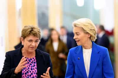 Image for Switzerland sets out framework for immigration curbs under EU deal