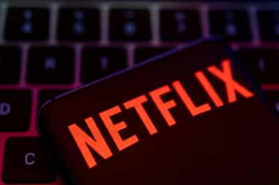 Image for Netflix in talks with Hollywood studios for new tier with ads – WSJ