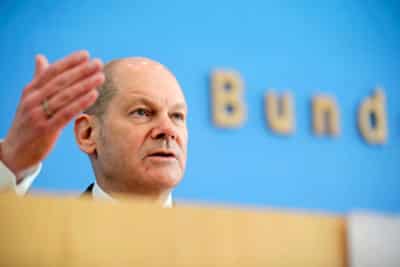 Image for Germany earns two billion euros with its debt in first quarter &#8211; document