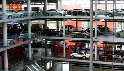 Image for German industry is losing green energy race, autos association warns