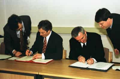 Image for ‘Extraordinary rollercoaster’, Good Friday talks remembered 25 years on