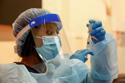 Image for U.S. to begin offering COVID-19 vaccine booster shots in September