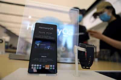 Image for Huawei launches new operating system for phones, eyes &#8216;Internet-of-Things&#8217; market