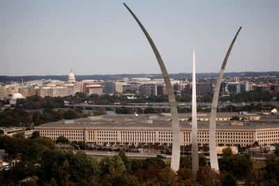 Image for US lawmakers back Australia submarine project in Pentagon letter