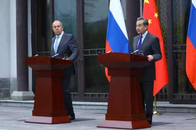 Image for Explainer-China, Russia vulnerable to dollar risks as sanctions from West multiply