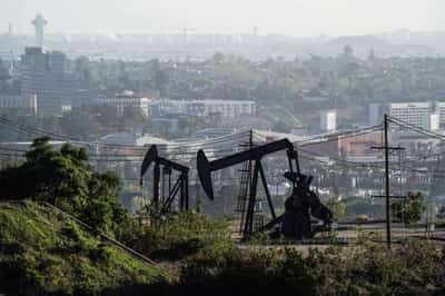 Image for Oil prices extend gains with falling supplies in focus
