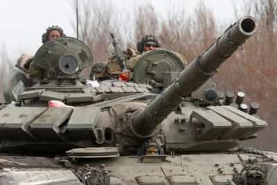 Image for Analysis-Even with sanctions, Russia can afford to feed its war machine