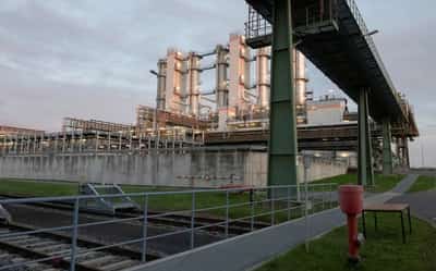 Image for Wacker Chemie core profit falls on lower prices and high energy costs