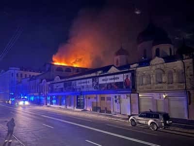 Image for Russia conducting rolling aerial attack on Ukraine, Kyiv says