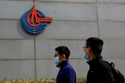 Image for Exclusive – China’s oil champion prepares Western retreat over sanctions fear